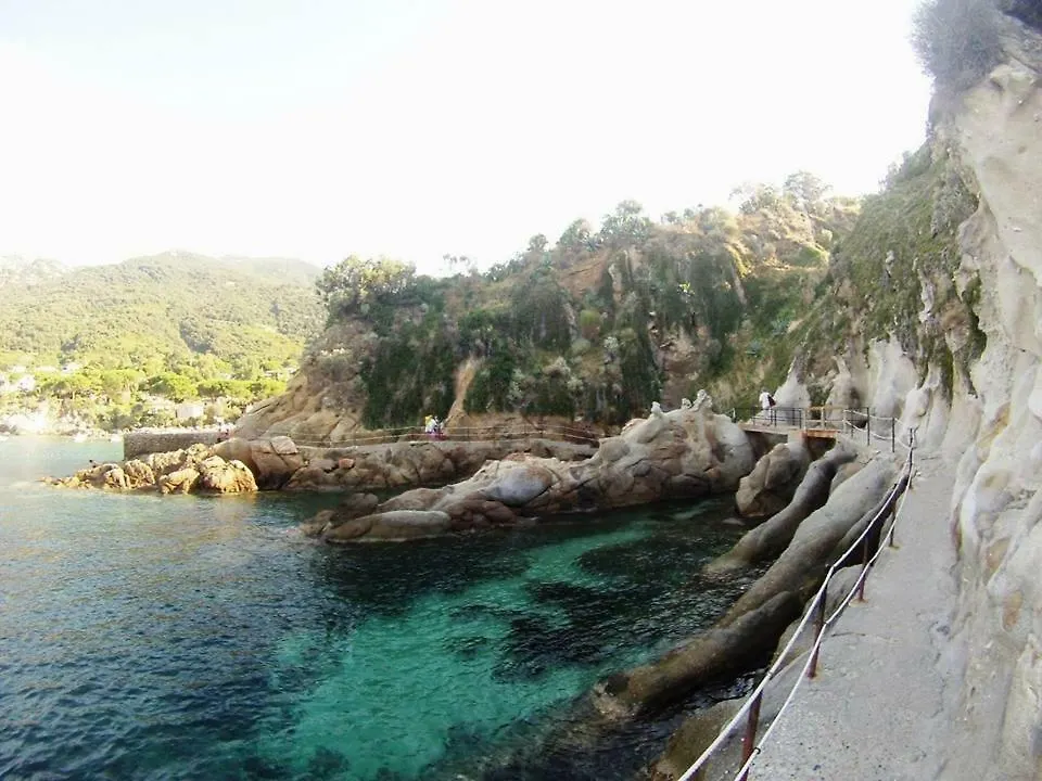 B&B Hotel Il Veliero - La Vela Del Veliero SantʼAndrea Bed & Breakfast