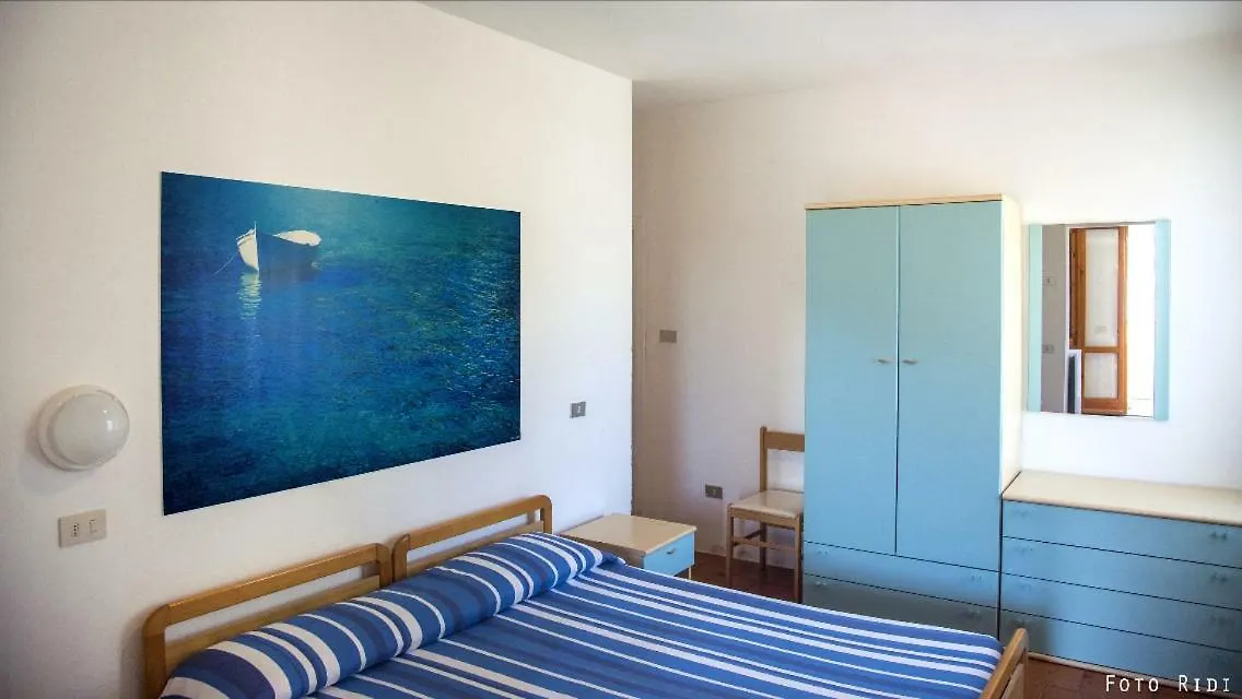 B&B Hotel Il Veliero - La Vela Del Veliero SantʼAndrea Bed & Breakfast