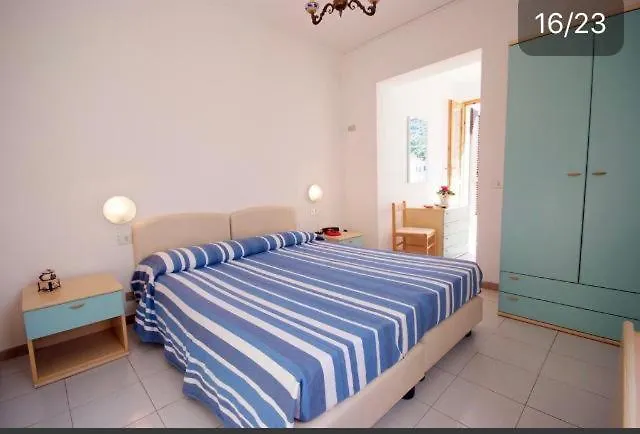 B&B Hotel Il Veliero - La Vela Del Veliero SantʼAndrea